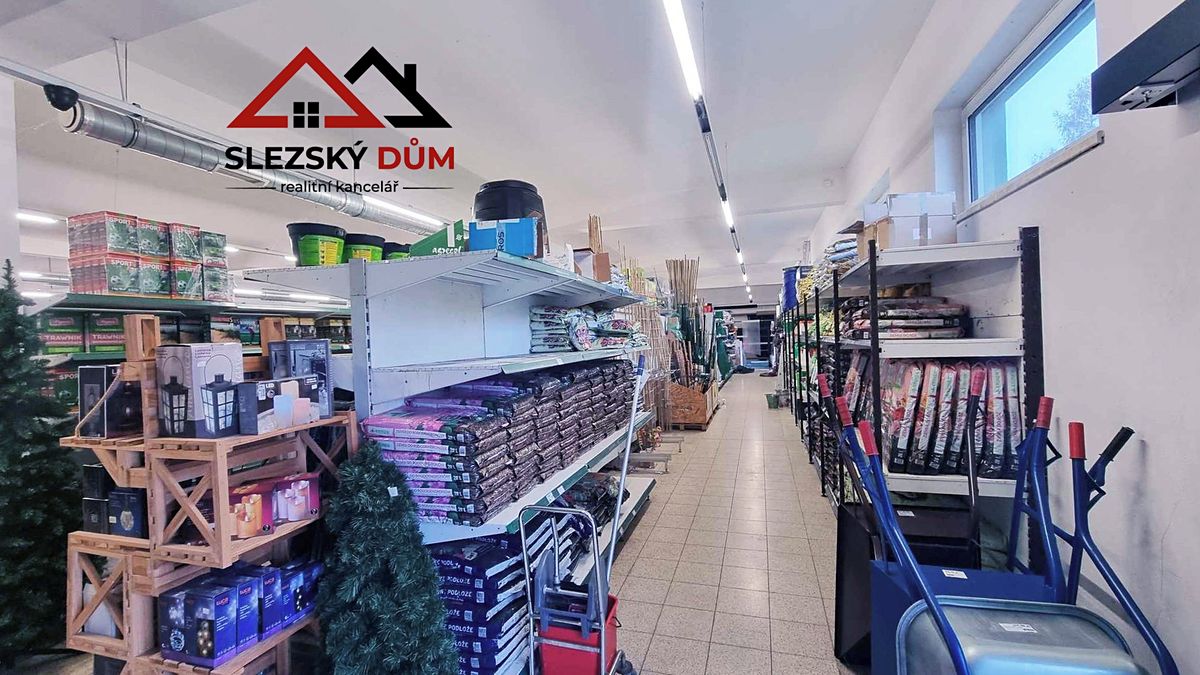 Prodej obchodního prostoru 1649 m², Skočov – fotka 1 z 3