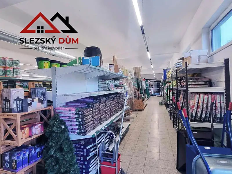 Prodej obchodního prostoru 1649 m², Skočov – náhled fotky 1