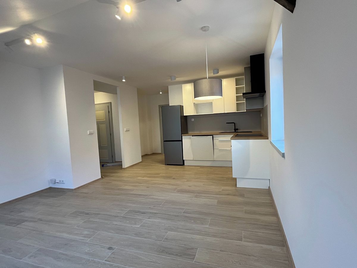 Pronájem bytu 3+kk 78 m² – fotografie 3