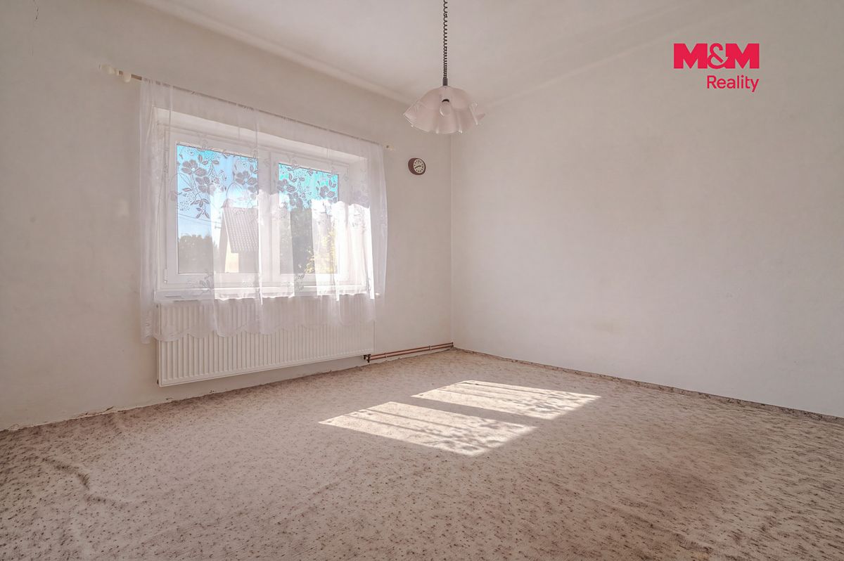 Prodej rodinného domu 160 m², pozemek 628 m² – fotografie 3