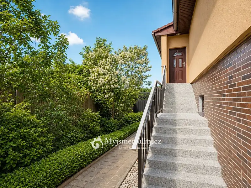 Prodej rodinného domu 120 m², pozemek 1223 m², Šatov – náhled fotky 3