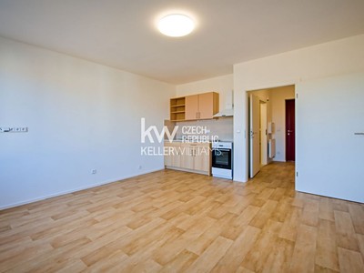Квартира 1+kk в оренду, 32 м² (3 з 6)