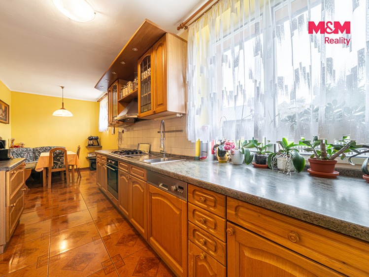 Комерційне приміщення на продаж, 700 м² (22 з 30)