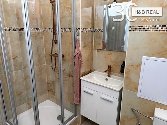Комерційне приміщення в оренду, 200 м² (20 з 22)