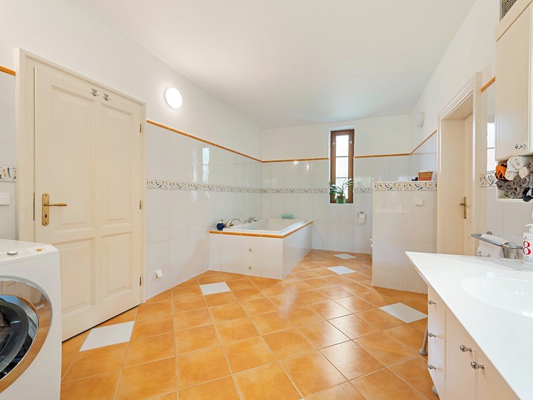 Prodej komerčního prostoru, 350 m² (20 z 23)