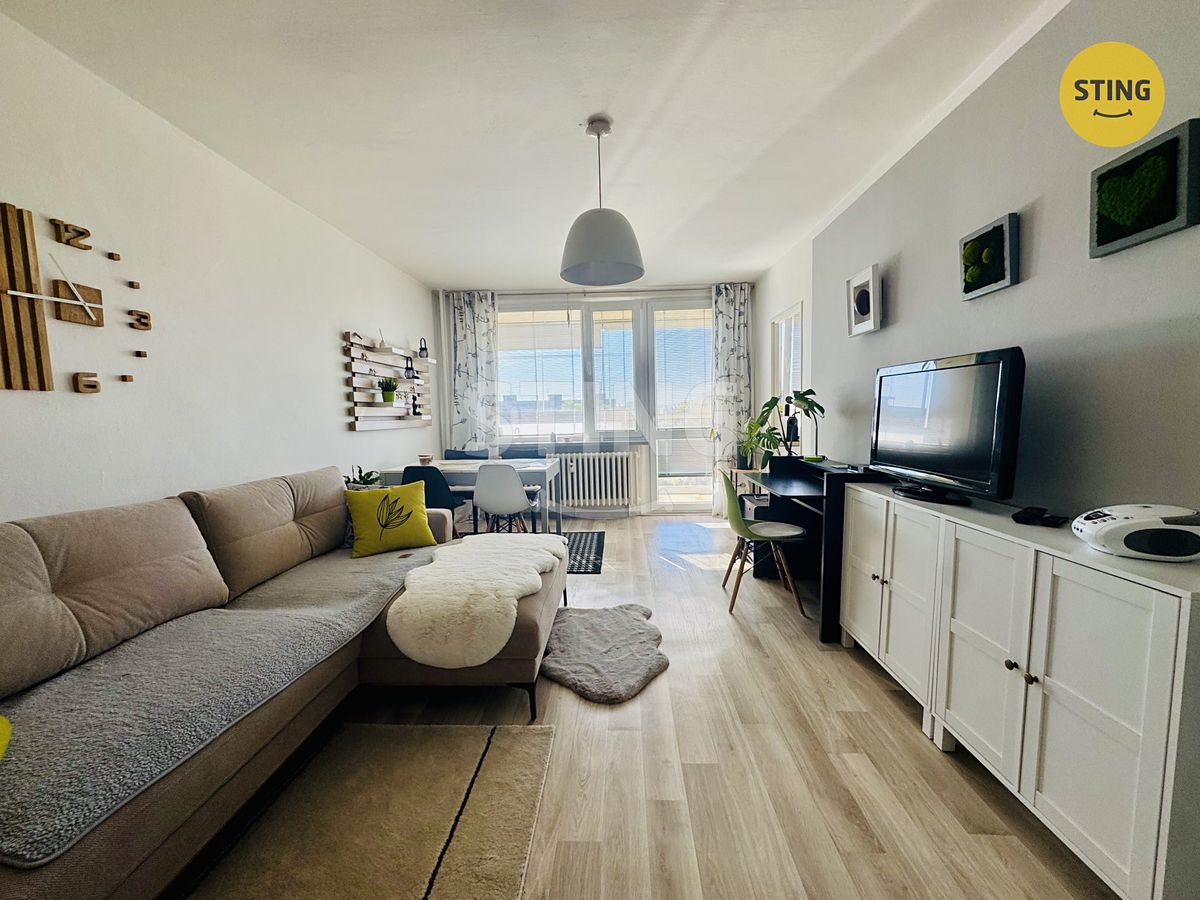 Pronájem bytu 2+1 54 m² – fotografie 3