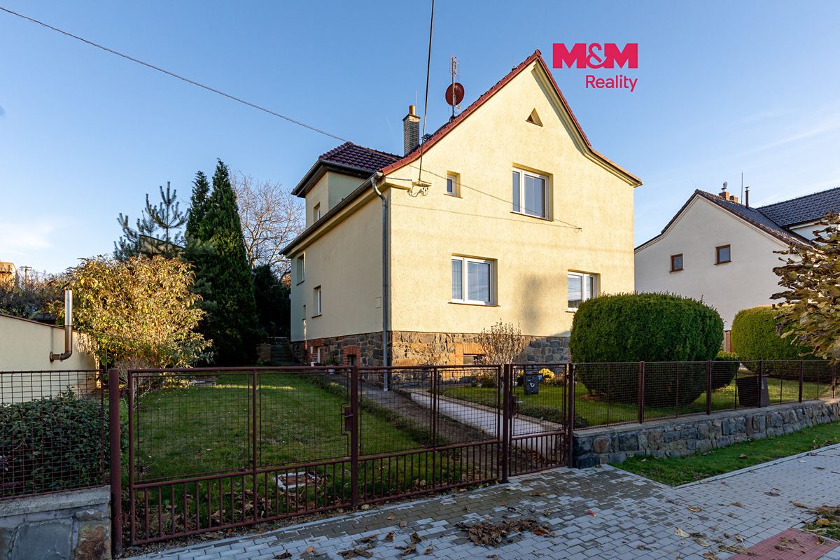 Prodej rodinného domu 120 m², pozemek 1537 m²