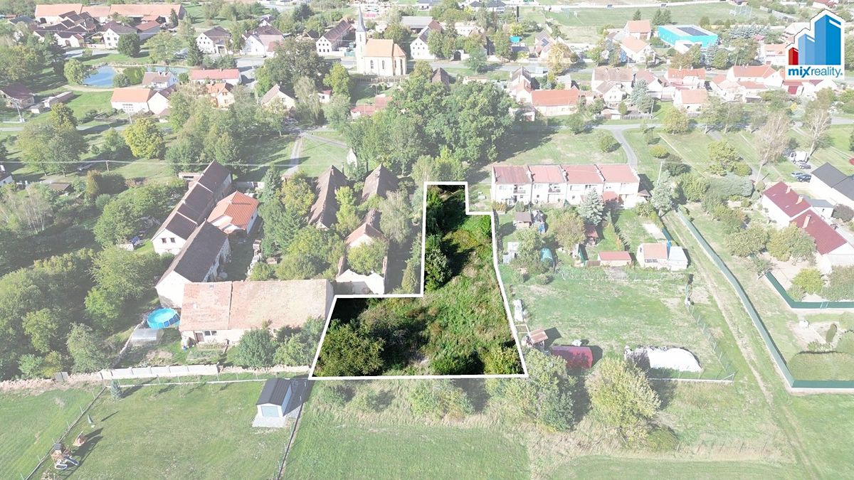 Prodej stavebního pozemku 1613 m² – fotografie 2