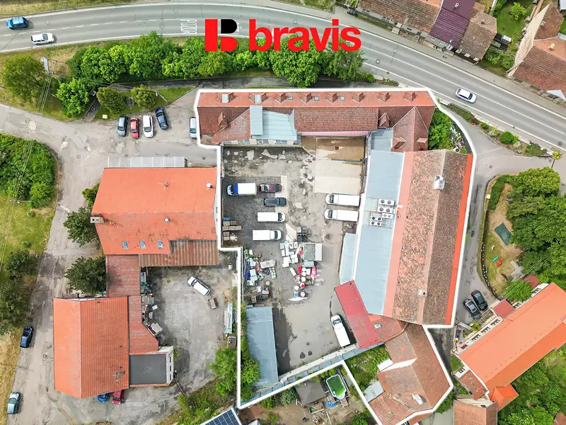 Pronájem skladového prostoru 1016 m², Hradčany – náhled fotky 3