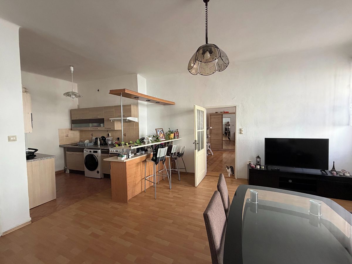 Pronájem bytu 2+kk 68 m² – fotografie 4