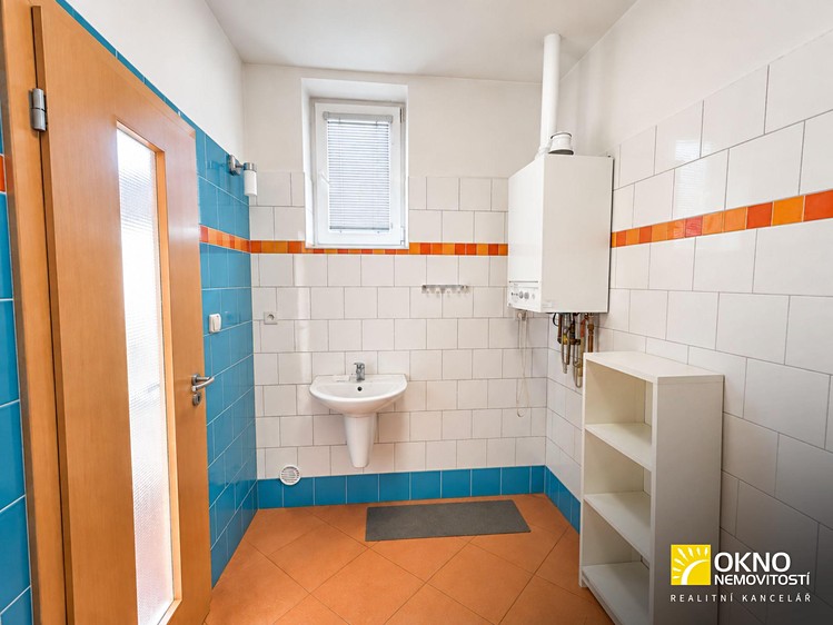 Комерційне приміщення в оренду, 190 м² (10 з 10)