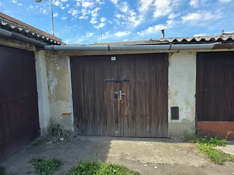 Pronájem garáže 18 m², Ostrava – náhled fotky 1