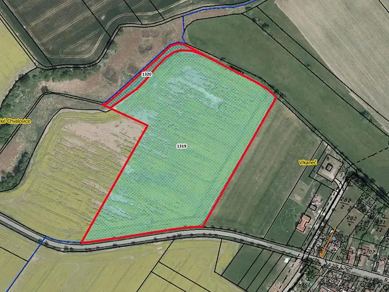 Prodej pole 43901 m², Vlkaneč – náhled fotky 1