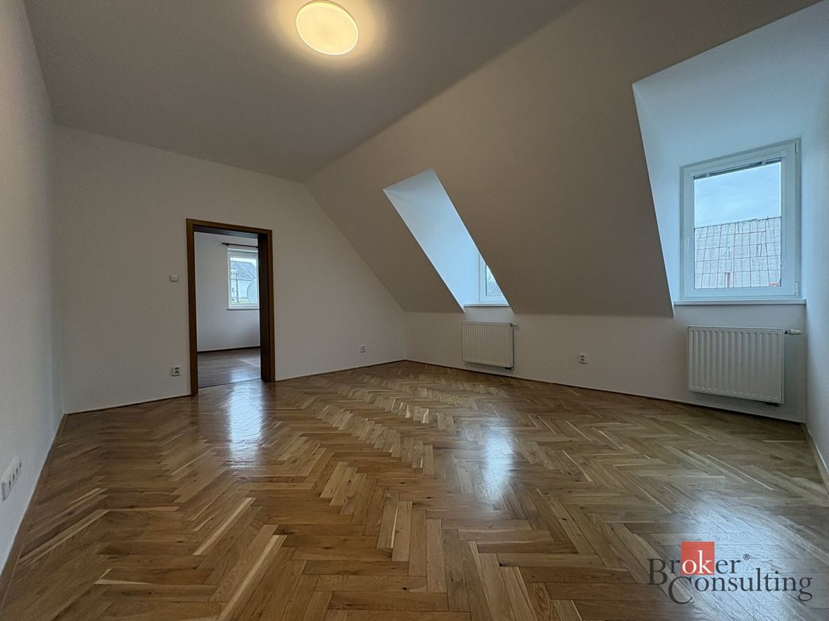 Pronájem bytu 2+kk 70 m² – fotografie 5
