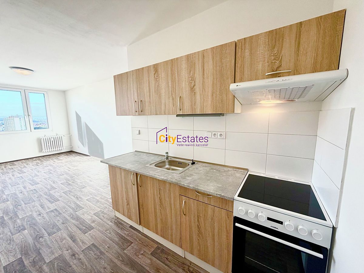 Prodej bytu 2+kk 43 m², Praha – fotka 1 z 3
