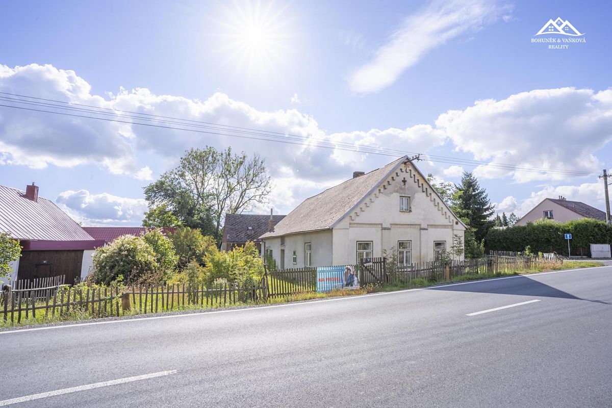 Prodej rodinného domu 70 m², pozemek 1370 m²