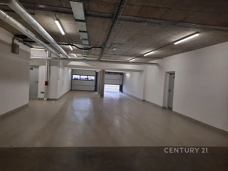 Pronájem garážového stání 18 m², Brno – náhled fotky 2