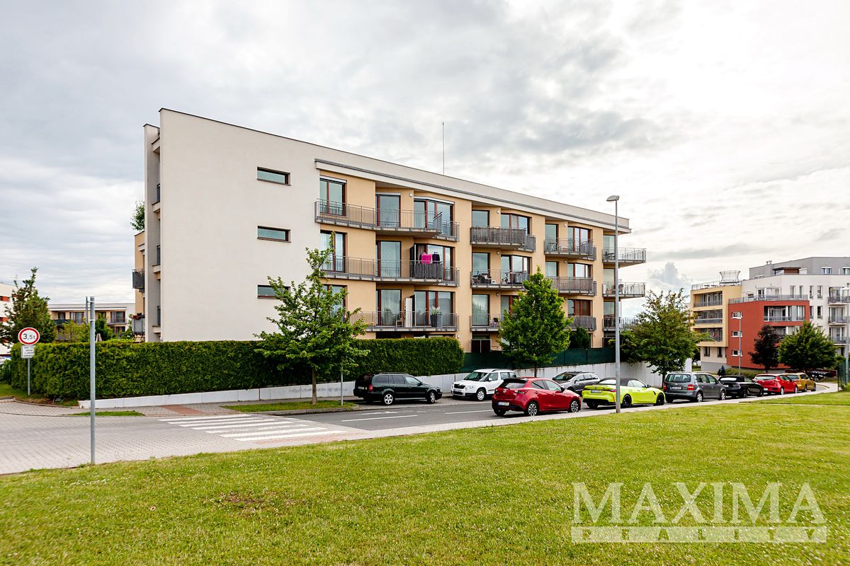 Pronájem garáže 13 m² – fotografie 2