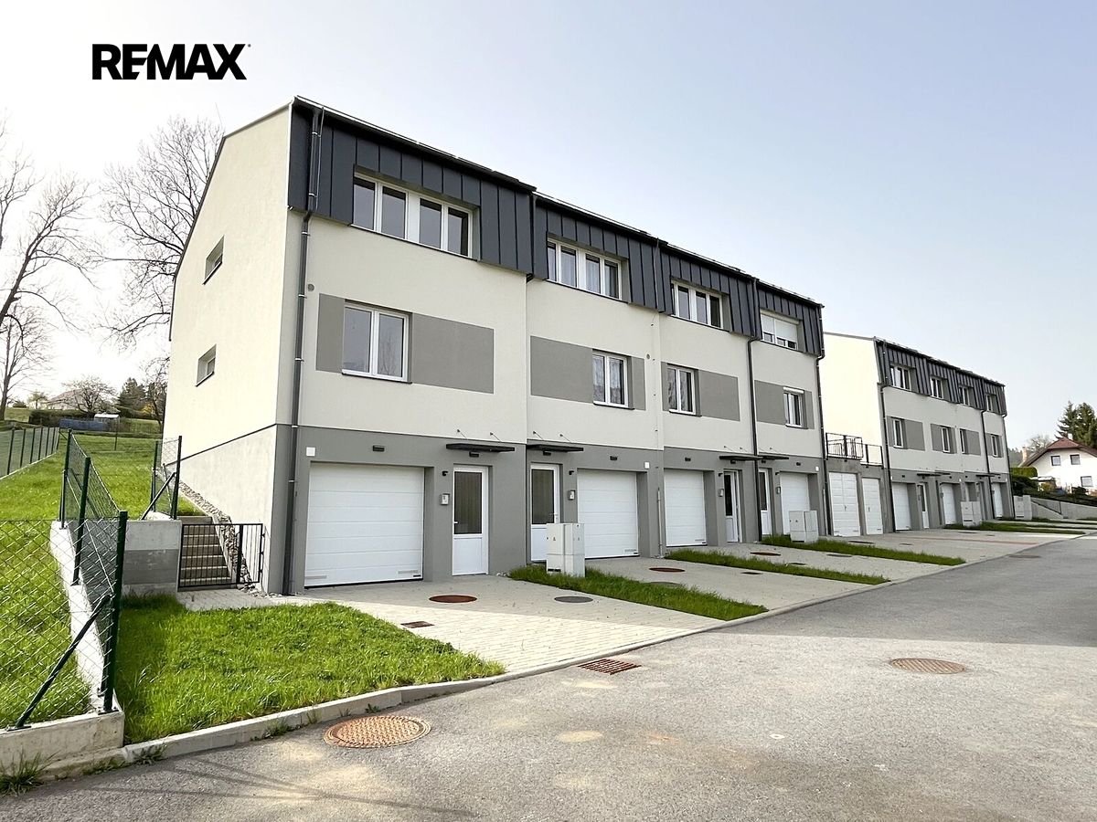 Prodej rodinného domu 139 m², pozemek 254 m² – fotografie 2