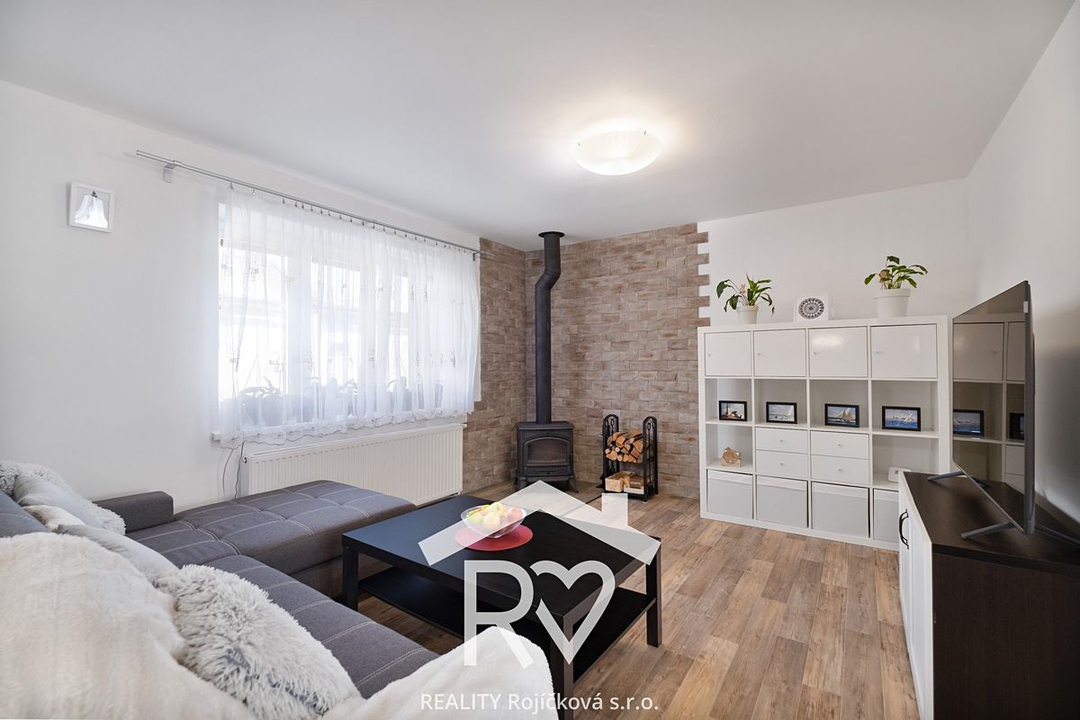 Prodej rodinného domu 120 m², pozemek 492 m² – fotografie 3