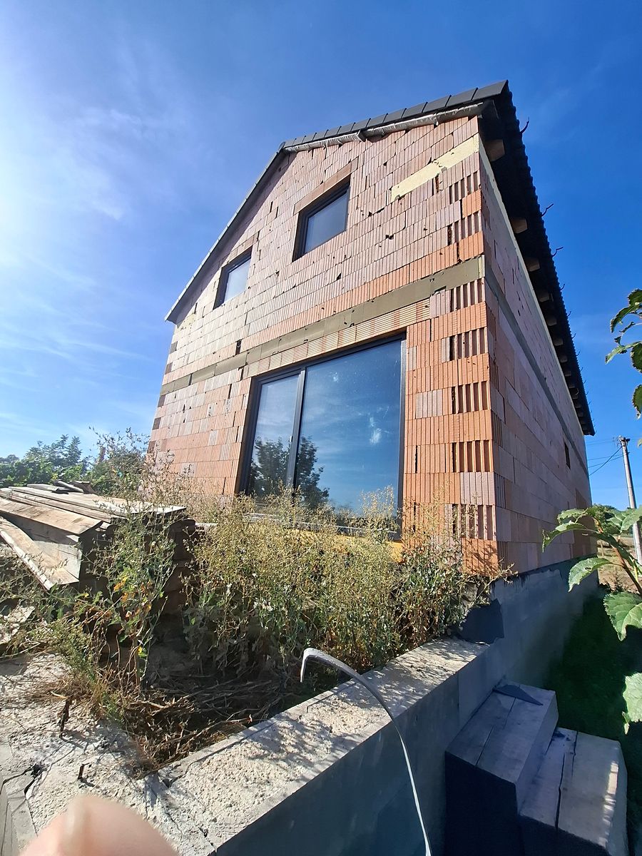Prodej rodinného domu 127 m², pozemek 147 m² – fotografie 2