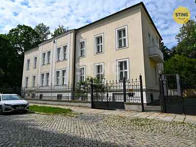 Pronájem komerčního prostoru, 315 m² (2 z 21)