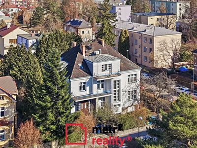 Prodej vily 678 m², pozemek 984 m²