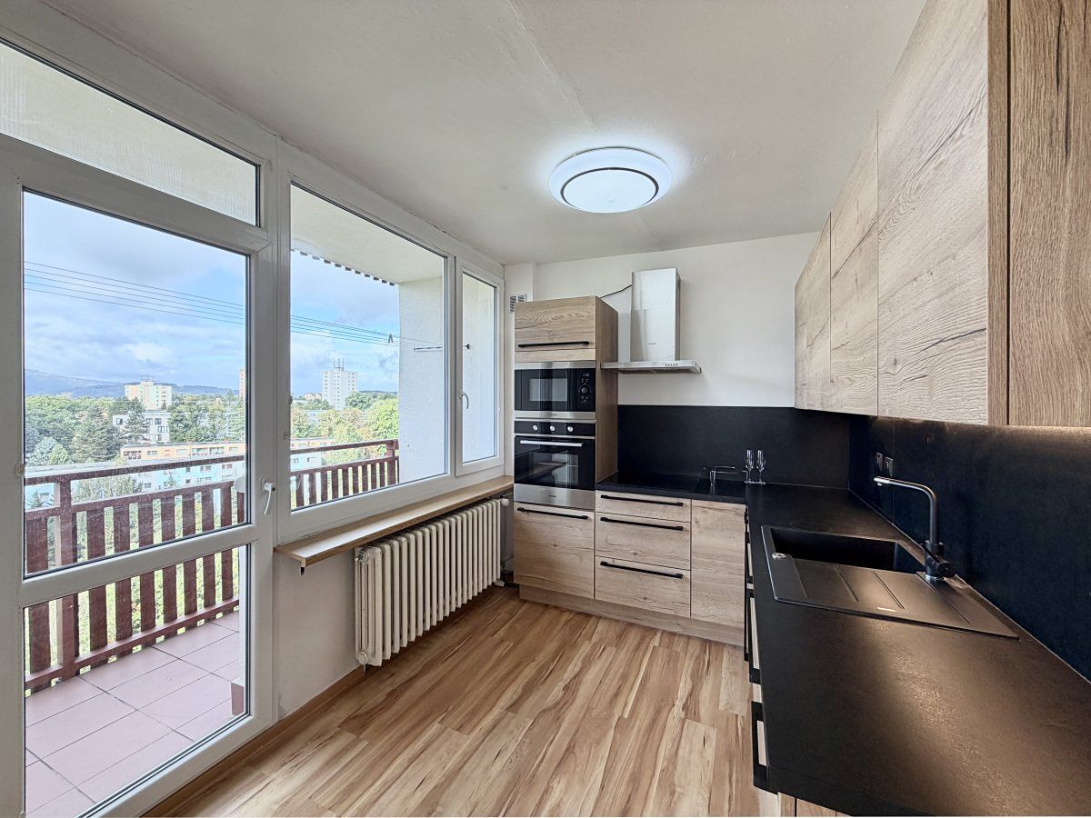 Pronájem bytu 2+1 57 m² – fotografie 2