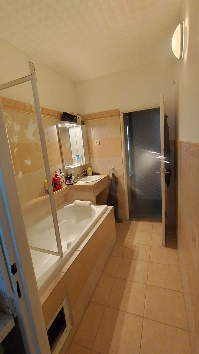Pronájem bytu 3+1 68 m² – fotografie 2