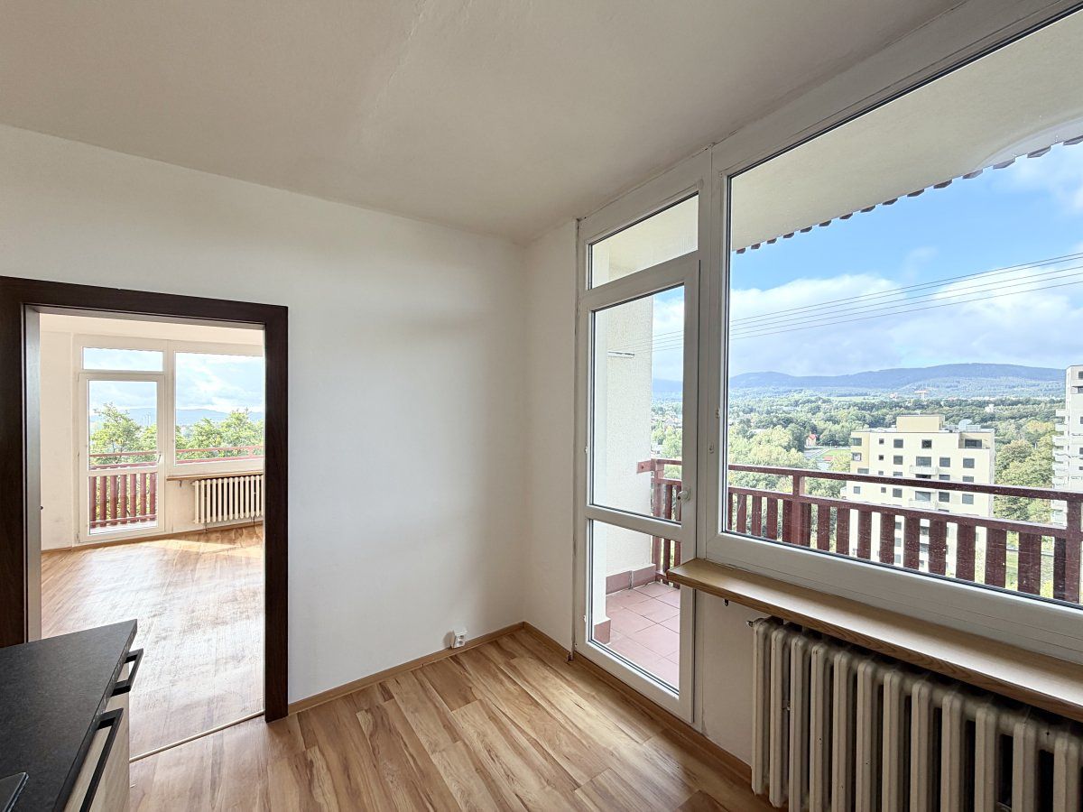 Pronájem bytu 2+1 57 m² – fotografie 3