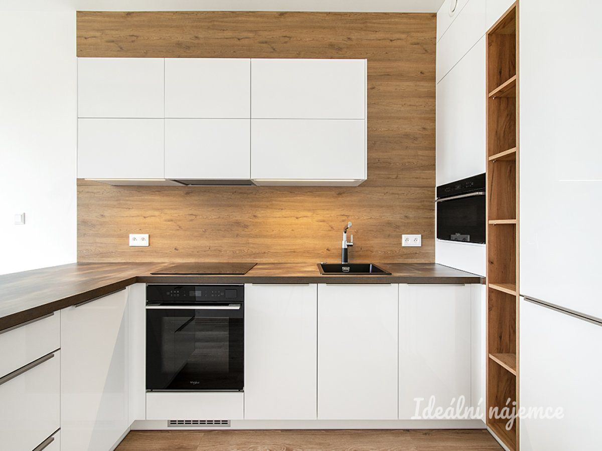 Pronájem bytu 2+kk 39 m² – fotografie 2