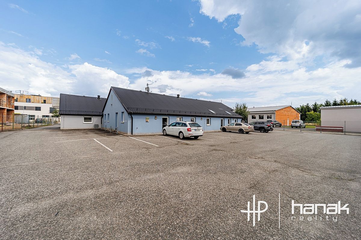 Pronájem kanceláře 533 m² – fotografie 4