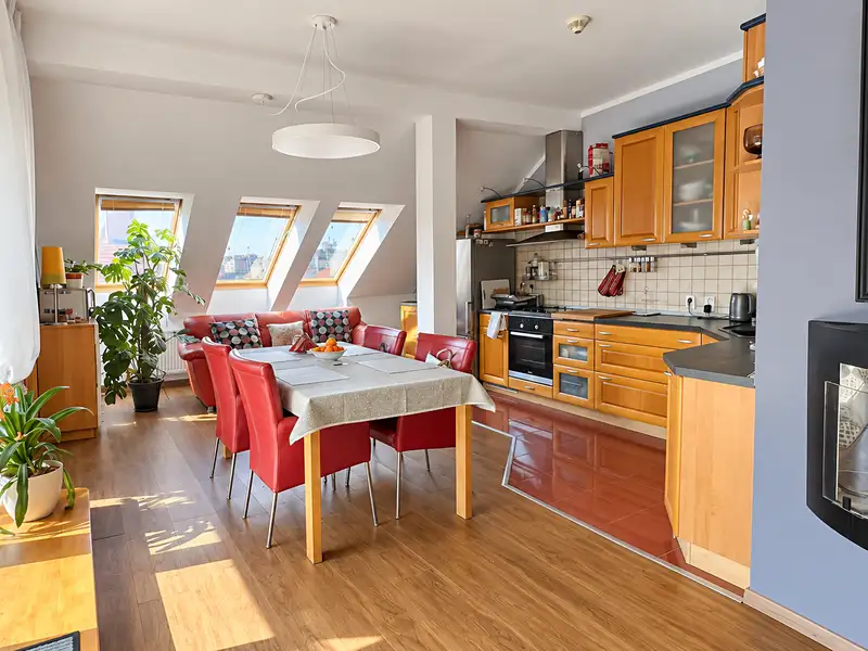 Pronájem bytu 4+kk 198 m², Praha – náhled fotky 1