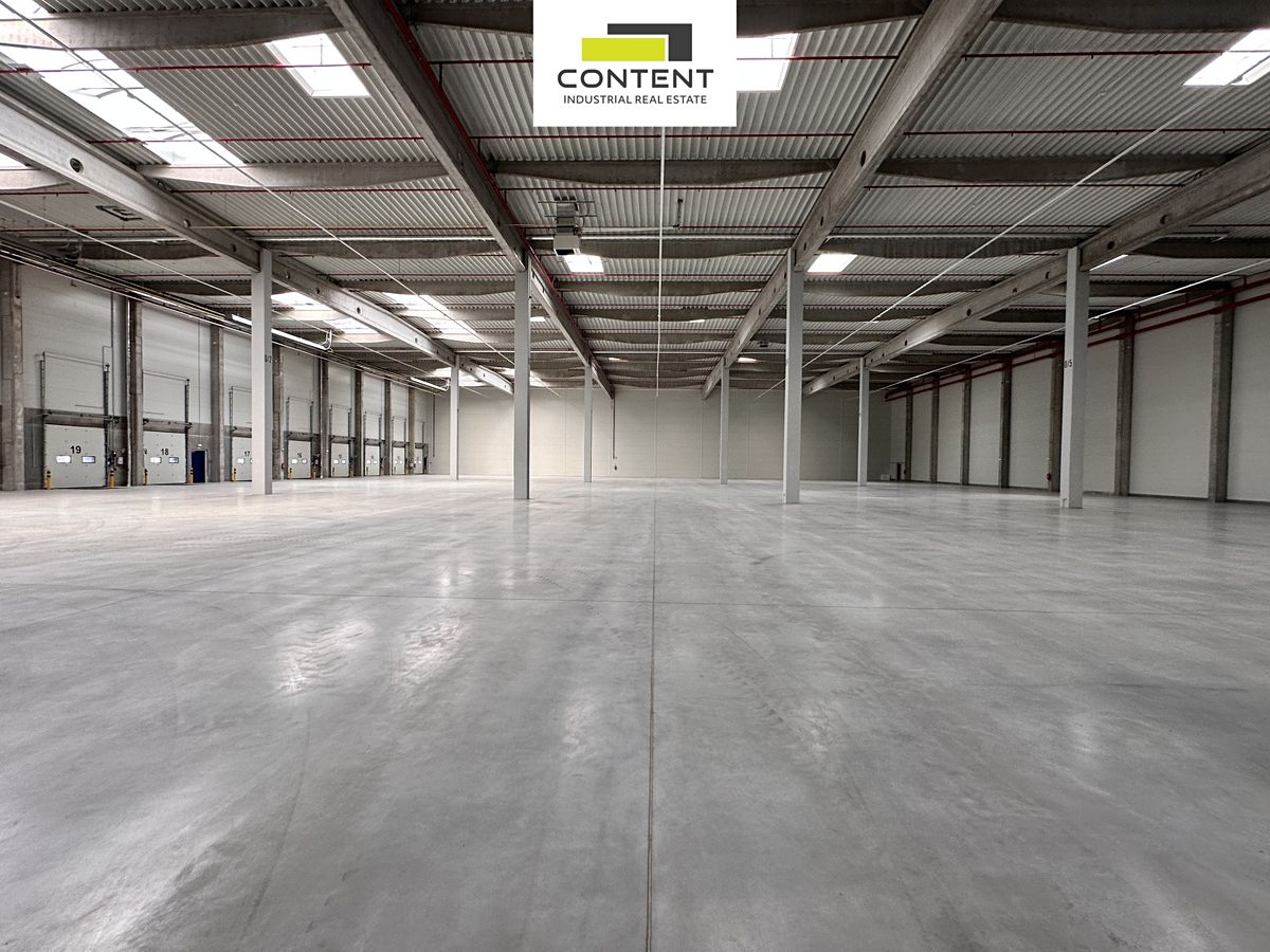 Pronájem výrobní haly, prostoru 18200 m²
