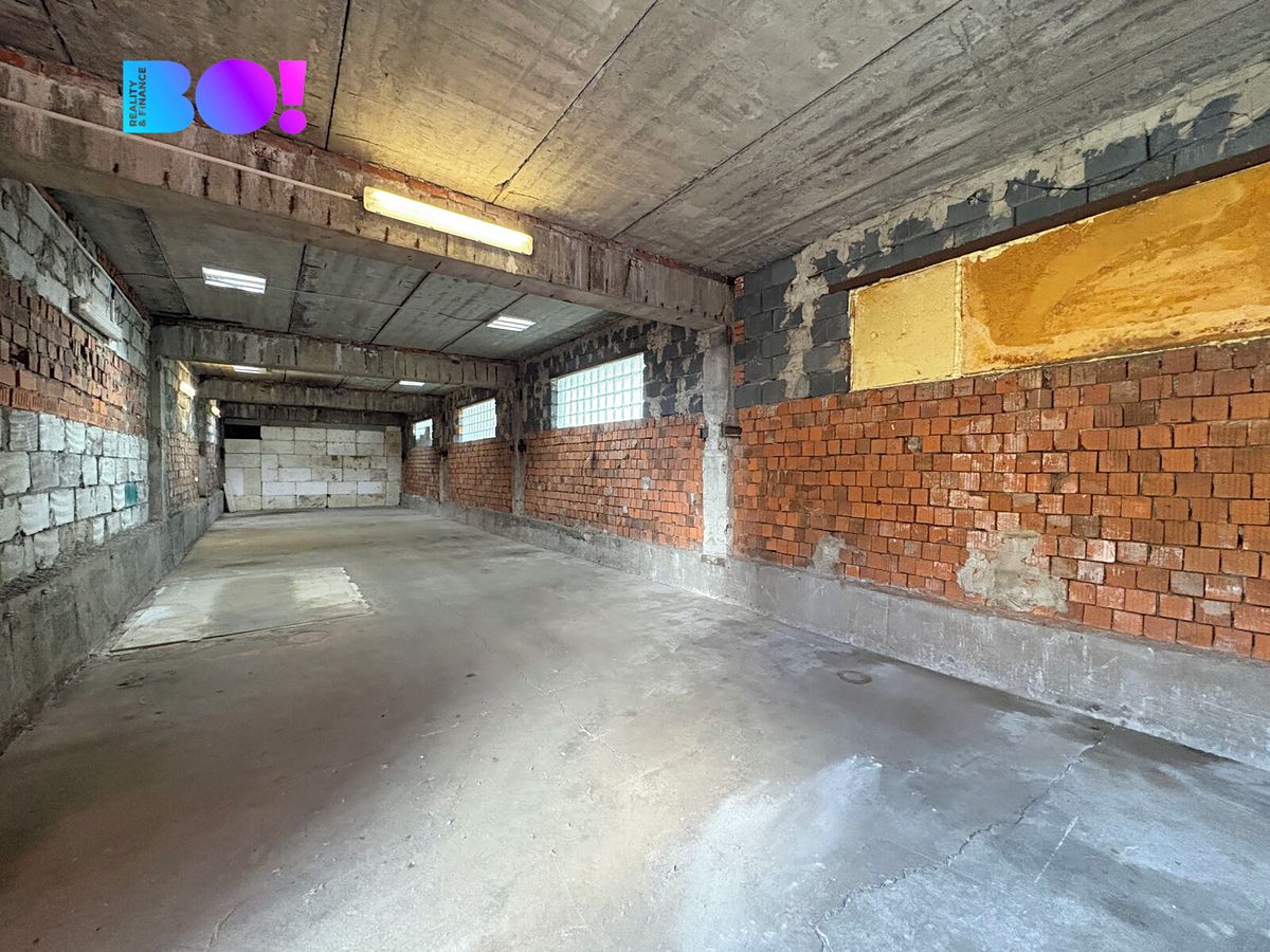 Pronájem skladového prostoru 132 m²