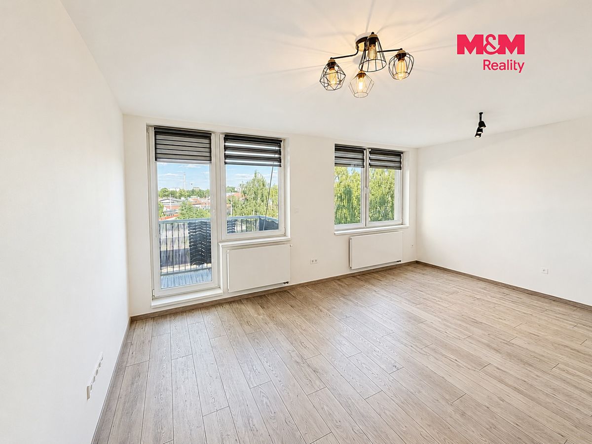 Pronájem bytu 2+kk 52 m² – fotografie 4