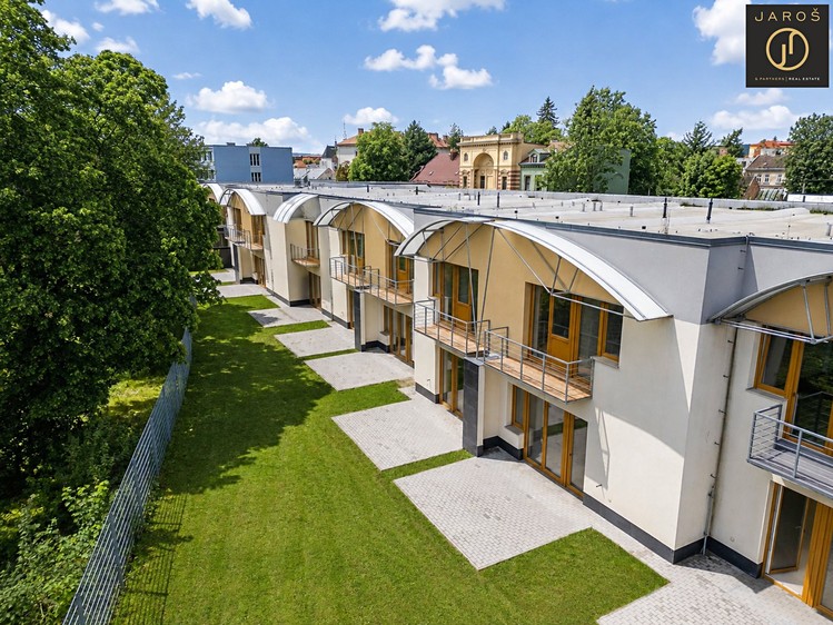 Будинок на продаж, 193 м² (2 з 18)