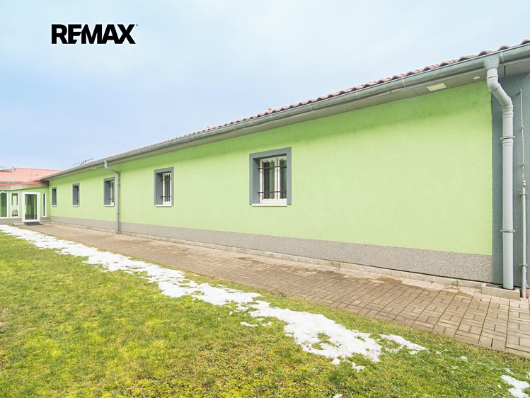 Комерційне приміщення в оренду, 924 м² (32 з 34)