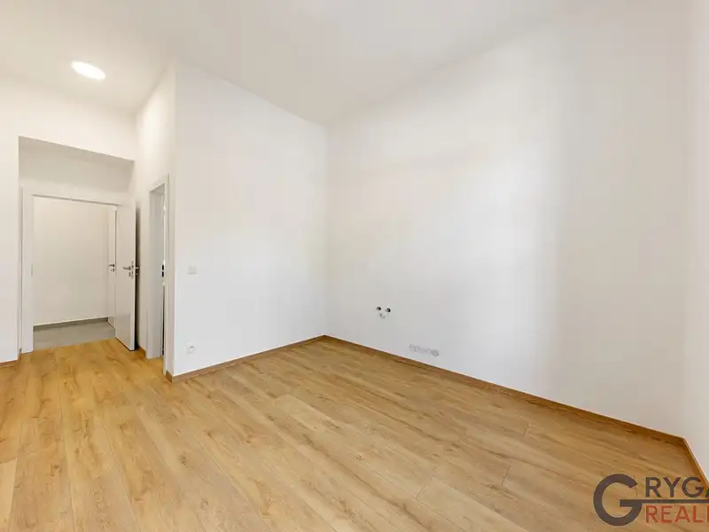 Prodej bytu 1+1 49 m², Praha – náhled fotky 3