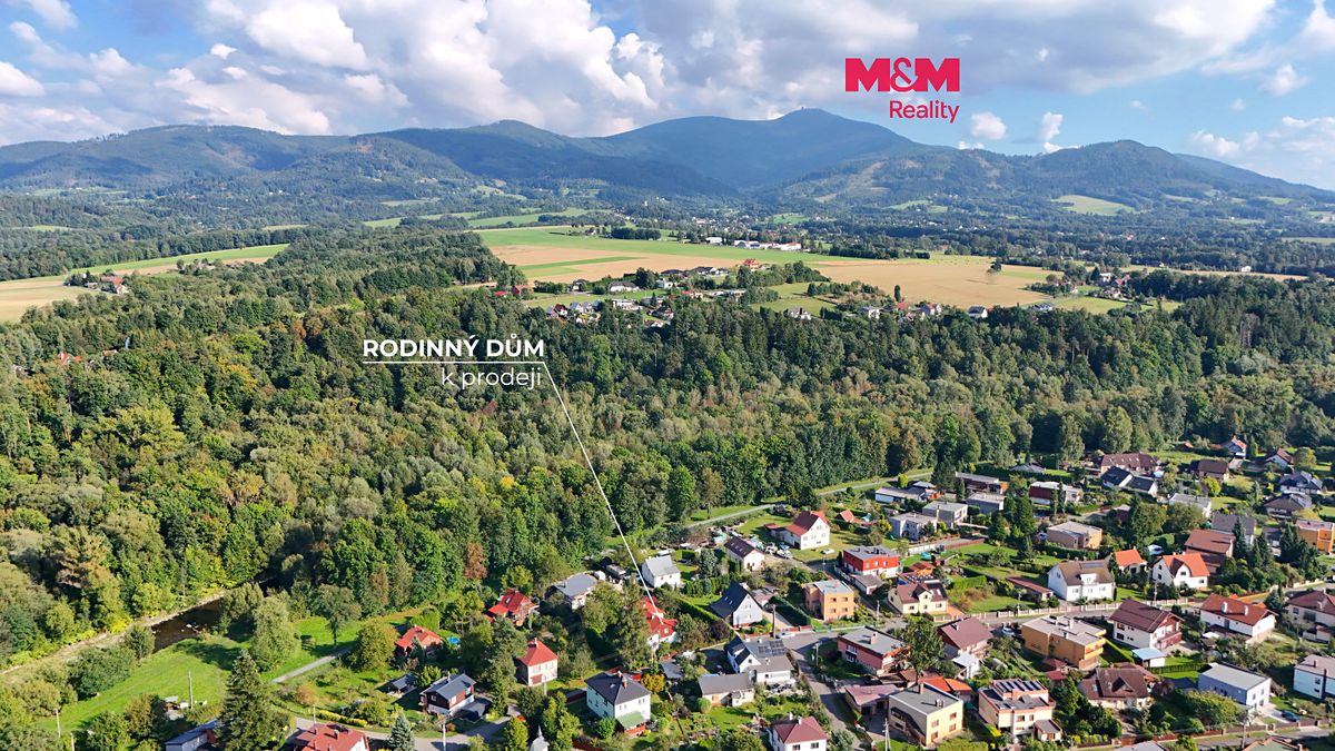 Prodej rodinného domu 202 m², pozemek 1002 m²