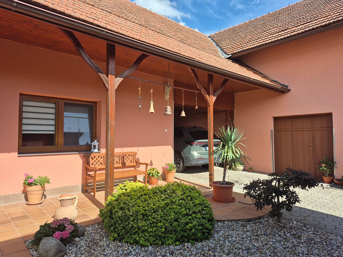 Prodej rodinného domu 165 m², pozemek 2686 m² – fotografie 5