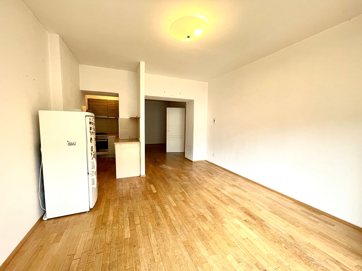 Pronájem bytu 2+kk 75 m² – fotografie 4