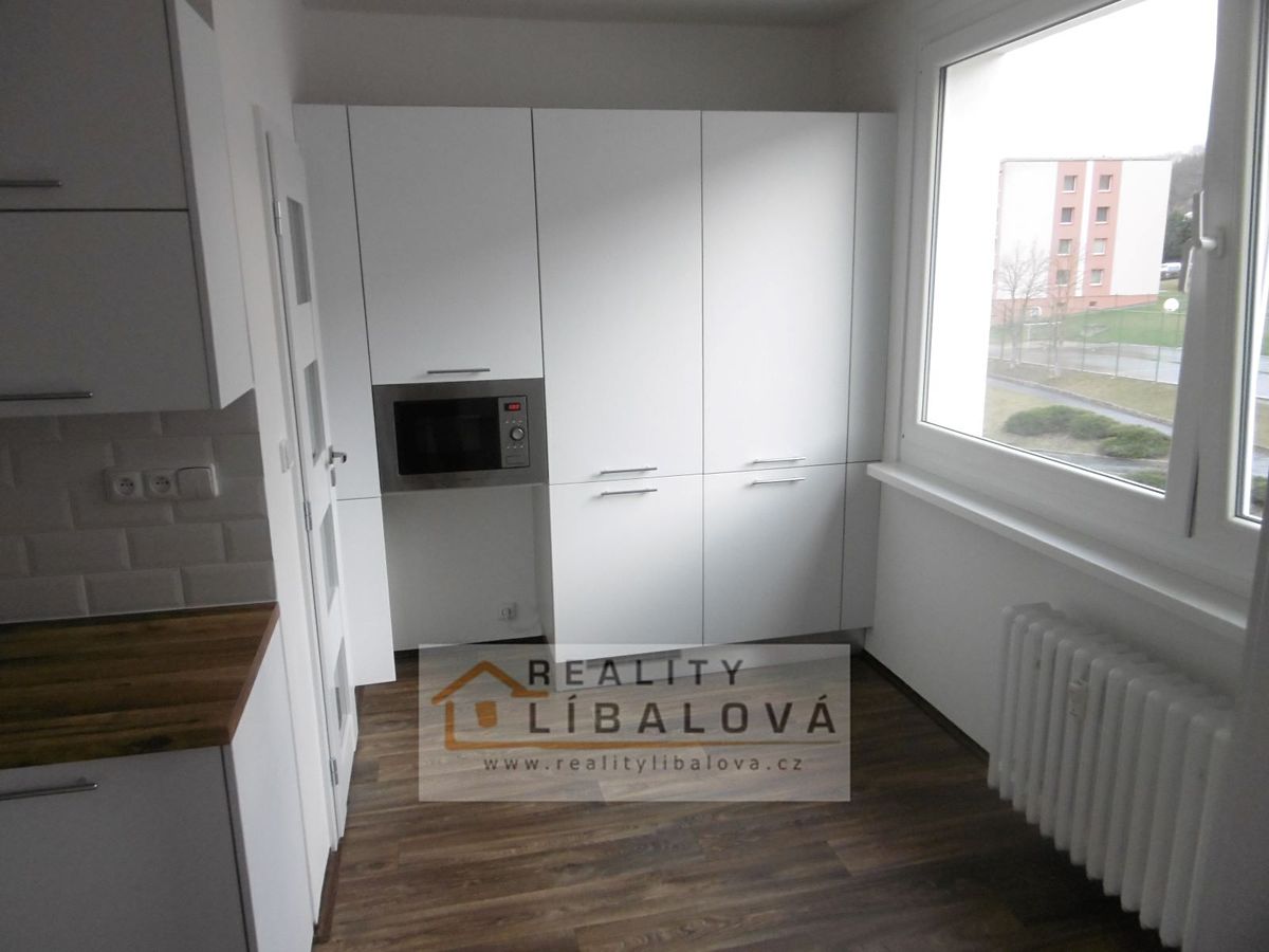 Pronájem bytu 3+1 68 m² – fotografie 3