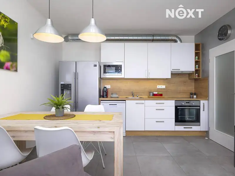Prodej rodinného domu 247 m², pozemek 1628 m², Lipno nad Vltavou – náhled fotky 3