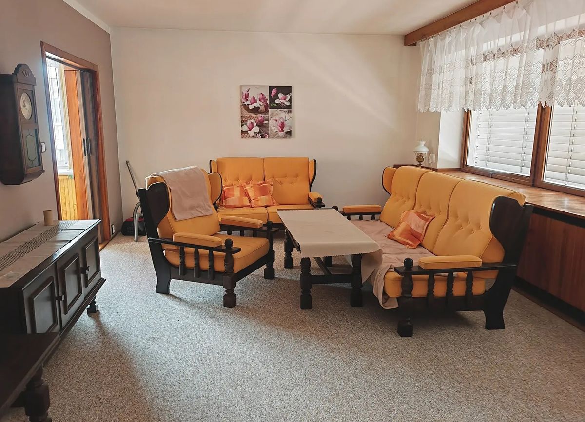 Pronájem rodinného domu 170 m², pozemek 400 m² – fotografie 3