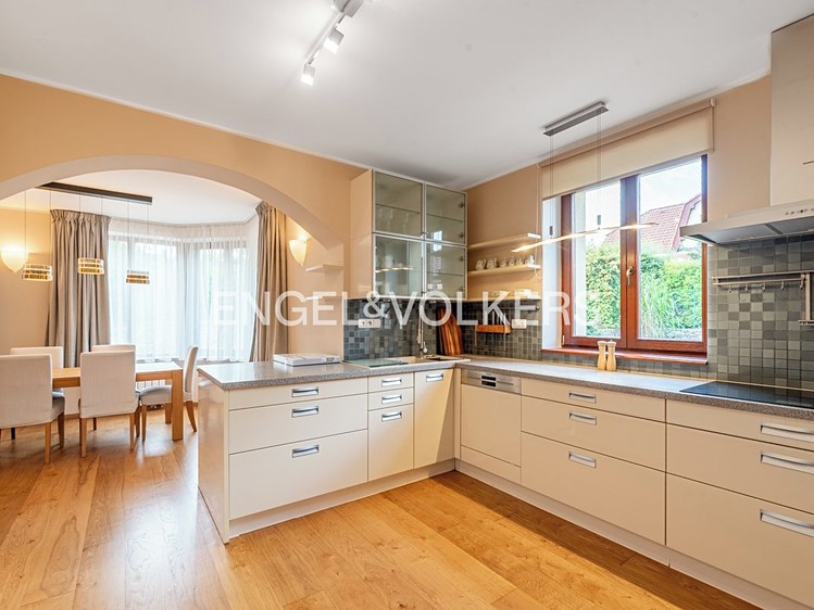 Будинок в оренду, 288 м² (2 з 15)