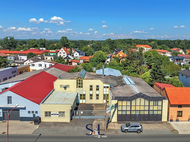 Gewerbefläche zum Kauf, 760 m² (1 von 31)