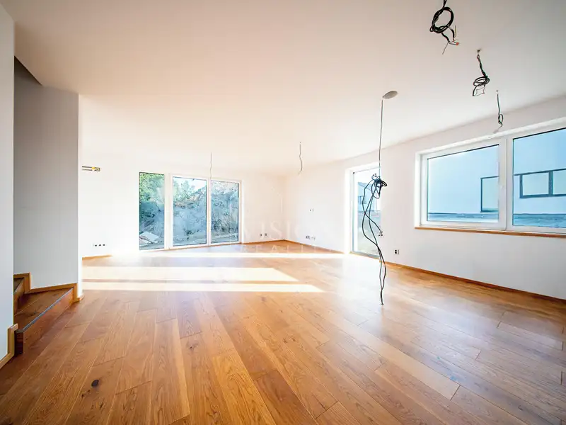 Prodej rodinného domu 149 m², pozemek 401 m², Týnec nad Sázavou – náhled fotky 2