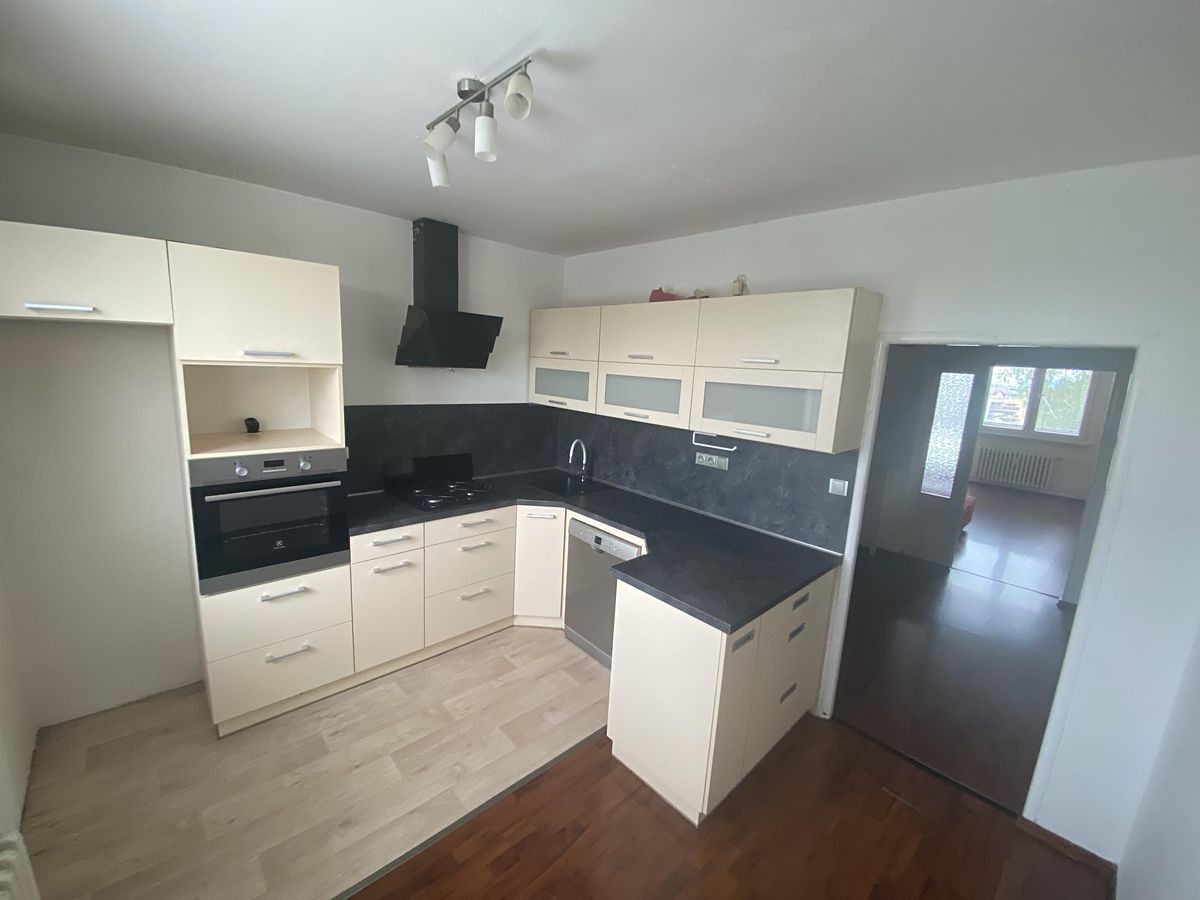 Prodej bytu 3+1 74 m², Opava – fotka 1 z 3
