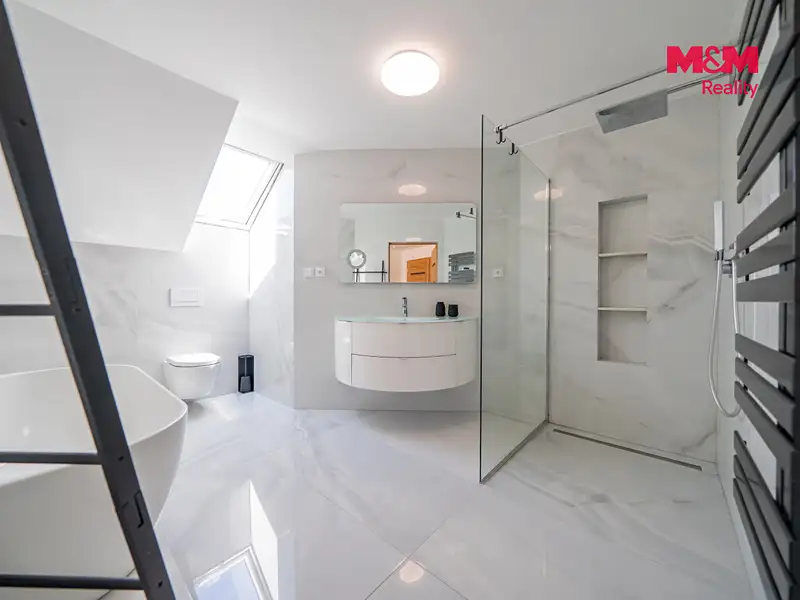 Prodej rodinného domu 170 m², pozemek 1928 m², Blansko – náhled fotky 3